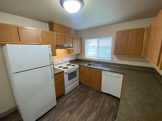 Building Photo - 4455 Seaton Ln NE