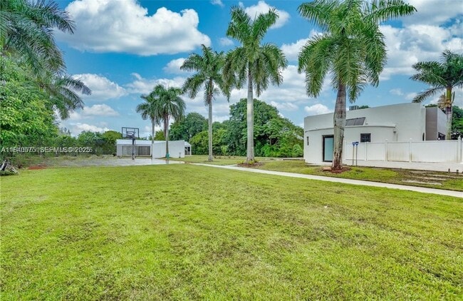 Foto del edificio - 14401 SW 63rd St