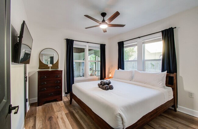 Foto del edificio - 5312 Jefferson St