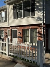 Building Photo - 39 Prescott Ave