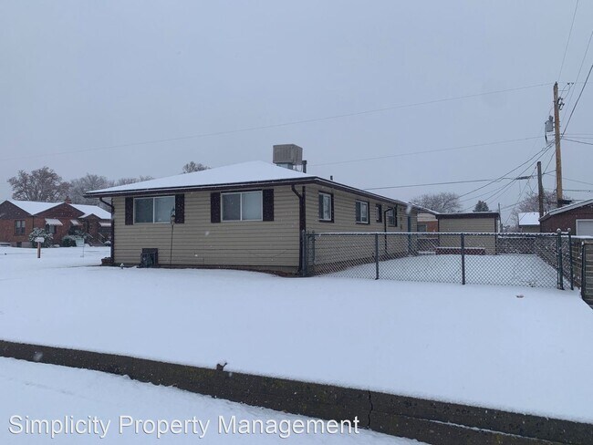 Building Photo - 3 br, 1 bath House - 306 South 600 East