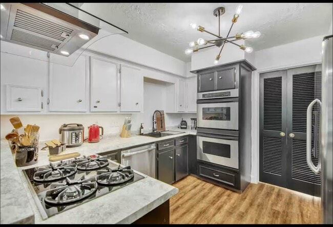 Building Photo - 3107 Cherry Creek Dr