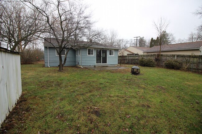 Building Photo - 2 Bedroom in Wayne