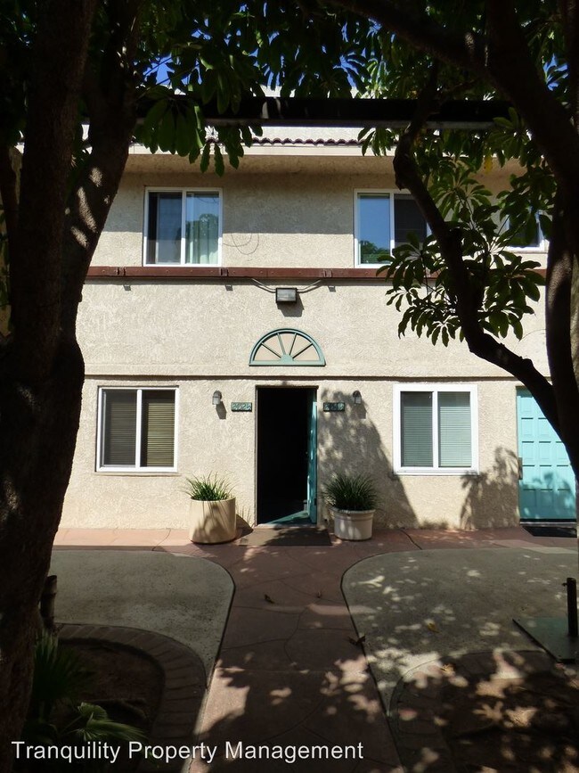 Foto del edificio - 2452-2458 Fourth Ave