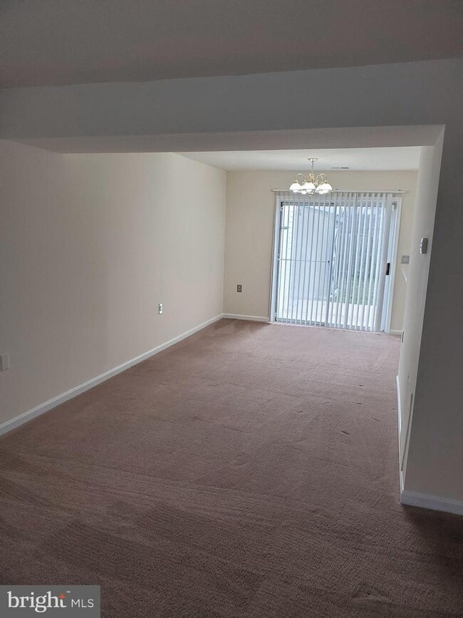 Building Photo - 406 Trefoil Pl