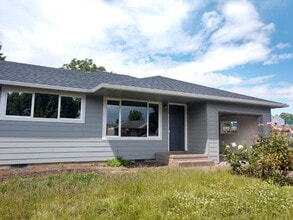 Building Photo - 145-195 Churchdale Ave N