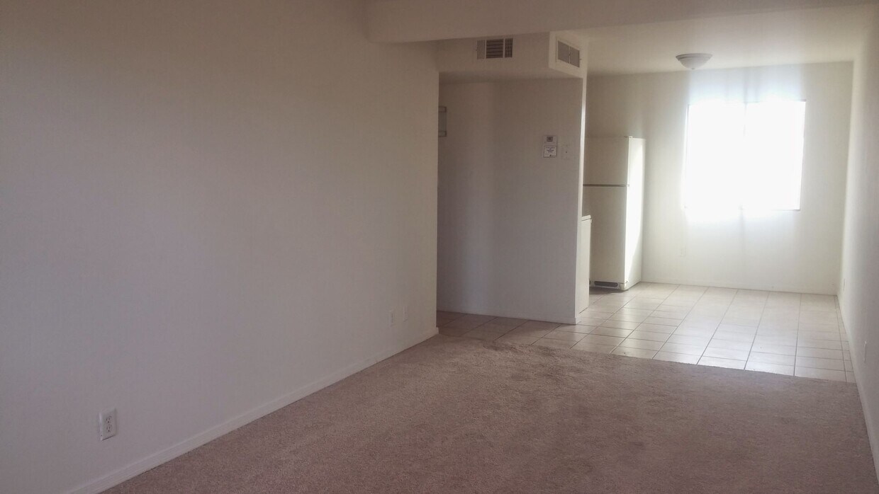 Foto del edificio - 455 W Kelso St