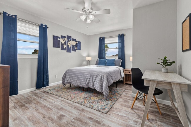 Building Photo - 2713 N Locust St