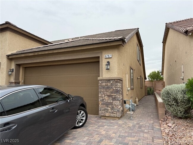 Building Photo - 8797 Pinley Spring St