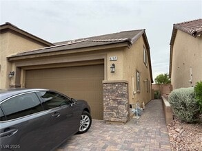 Building Photo - 8797 Pinley Spring St