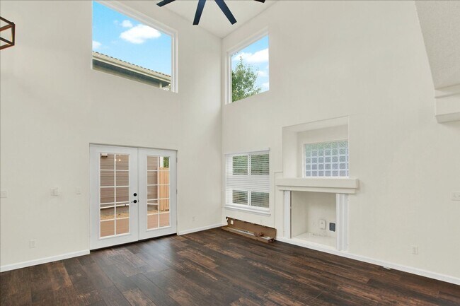 Foto del edificio - 4029 Orleans St