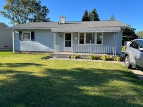 Building Photo - 68 Bellhurst Rd