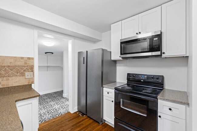 Foto del edificio - 2123 Fenwood Dr