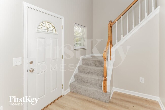 Building Photo - 5046 Bird Branch Dr