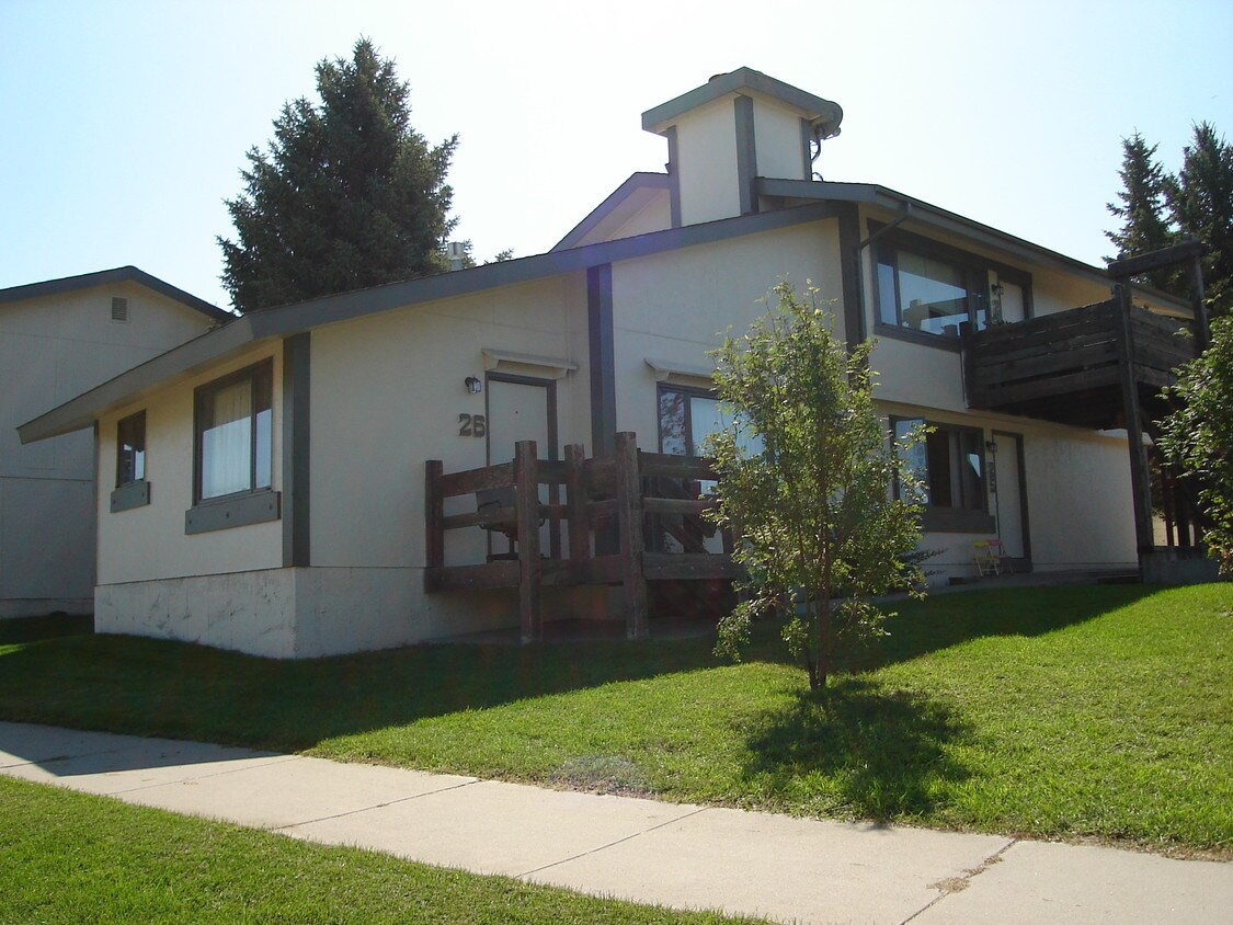 Exterior Image - Portage Village by Bosley Properties