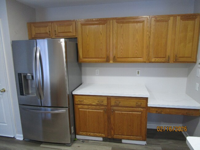 Foto del edificio - 465 Pfister Rd