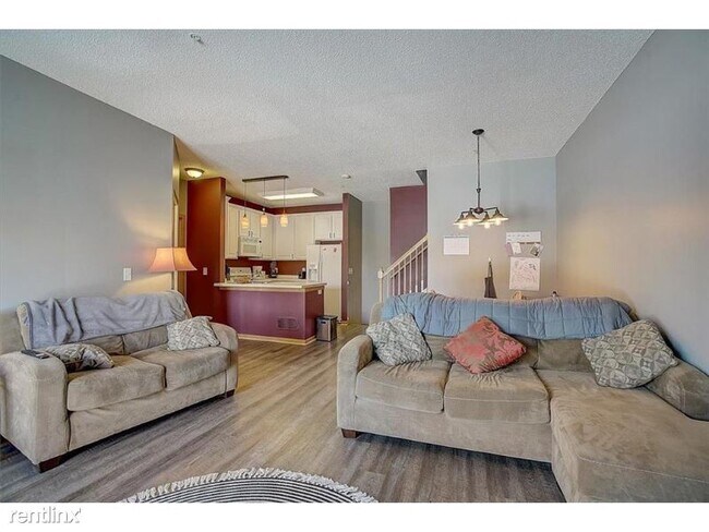 Building Photo - 3 br, 2 bath Townhome - 3828 Abercrombie Ln