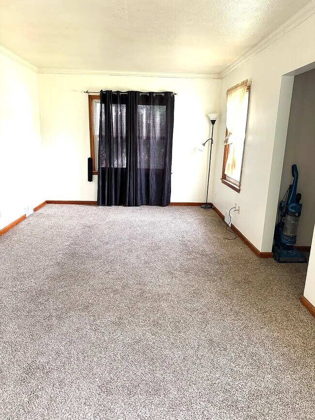 Building Photo - 1808 Vine St