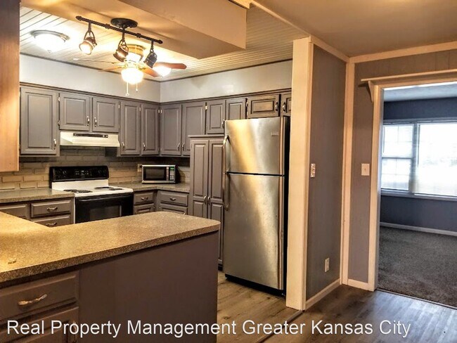 Foto del edificio - 4 br, 2.5 bath House - 1108 W. Elm Street