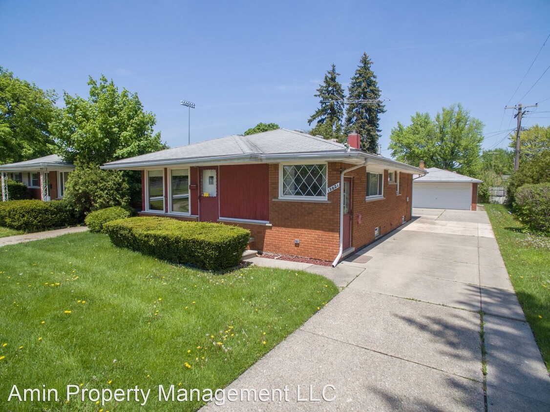 Primary Photo - 3 br, 1.5 bath House - 19621 Lochmoor
