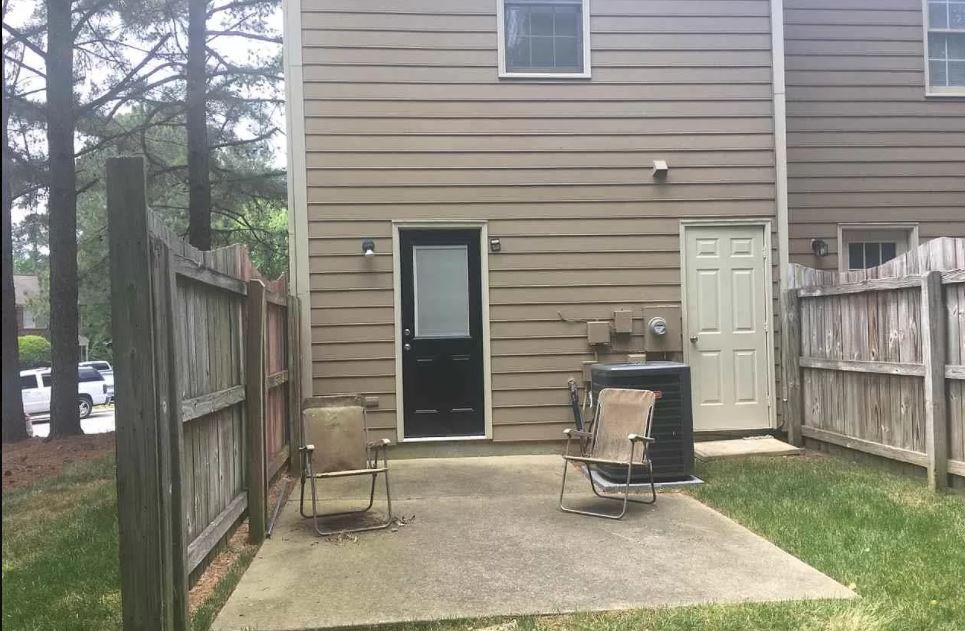 Building Photo - 2926 Faversham Pl