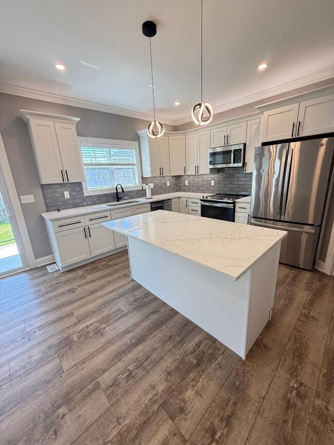 Foto del edificio - 3593 Harper Woods Ln