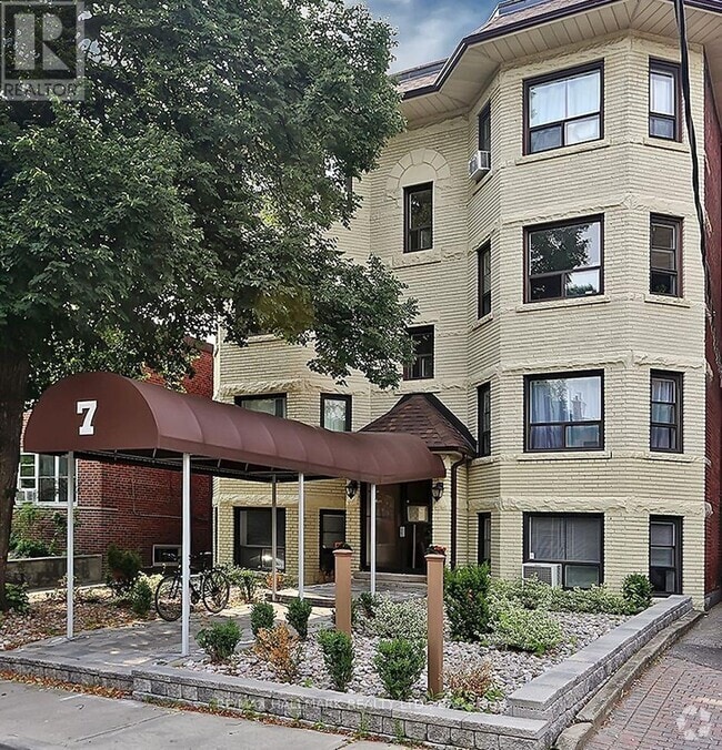 Building Photo - 7-207 Walmsley Blvd