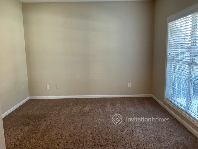 Building Photo - 2453 Bancroft Way