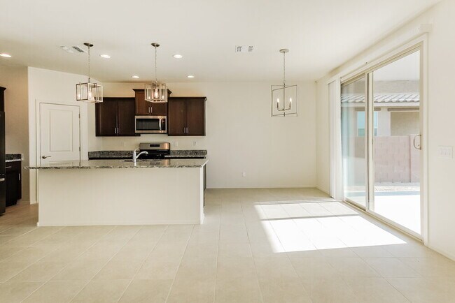 Building Photo - 13121 N Loralei Dr