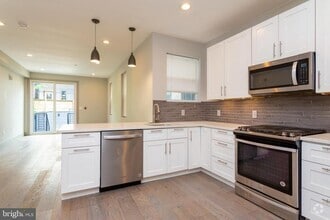 Building Photo - 1533 N 33rd St