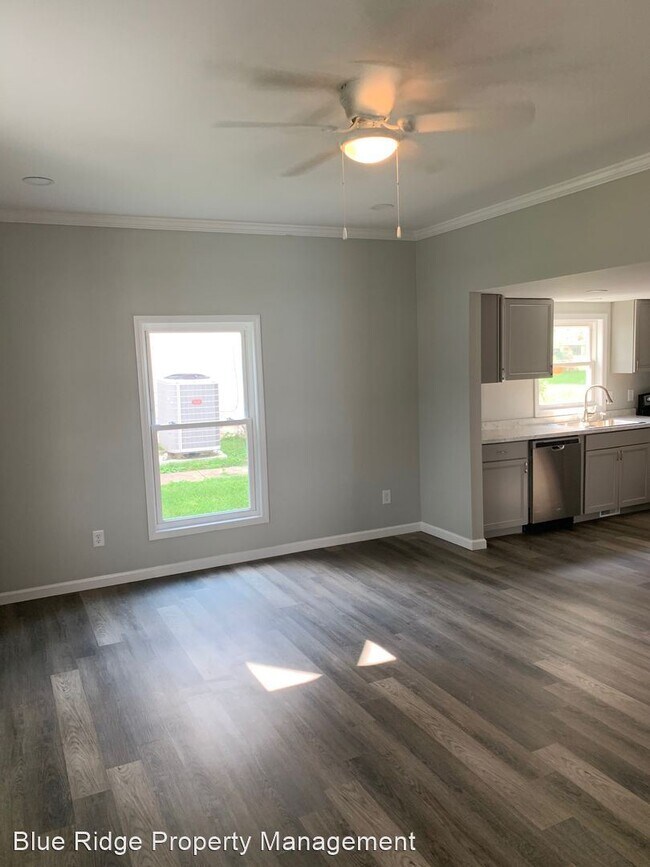 Building Photo - 2 br, 2 bath House - 618 E Maple Street