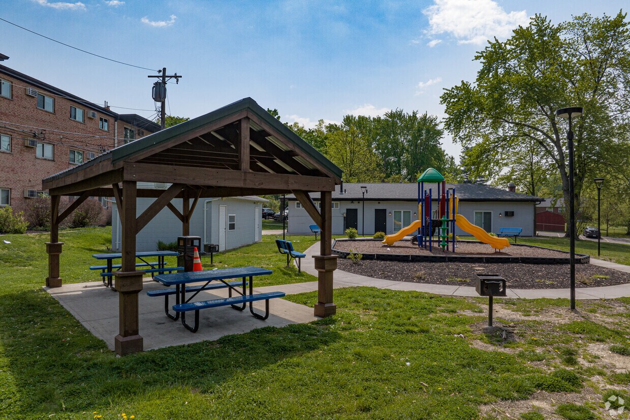 Florence Apartments 24 Alan Ct Florence, KY Apartments for Rent in