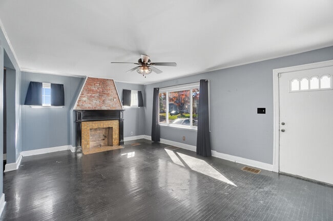 Foto del edificio - 610 Salisbury Rd