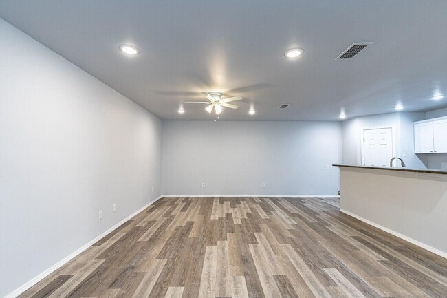 Foto del edificio - 1104 N Englewood Ave