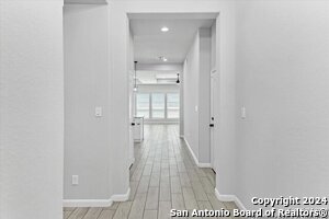 Foto del edificio - 8316 Utopia Blvd