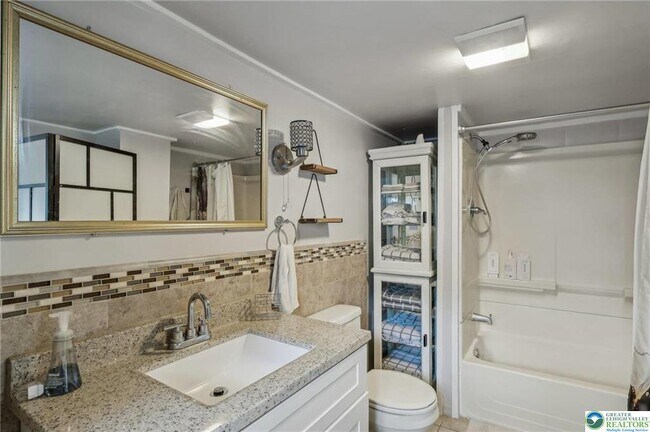 Foto del edificio - 3203 Washington St