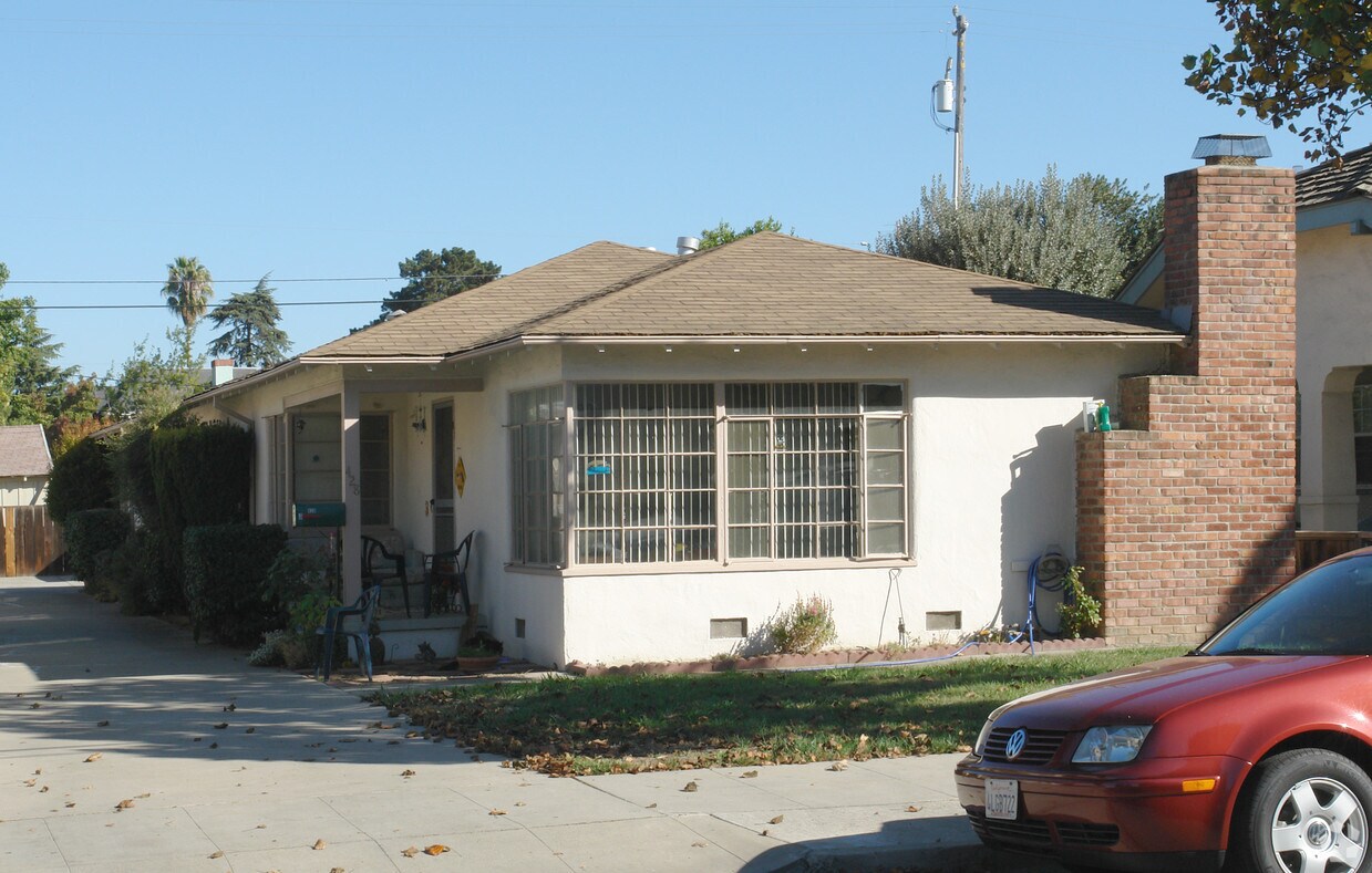 Primary Photo - 428 S Frances St