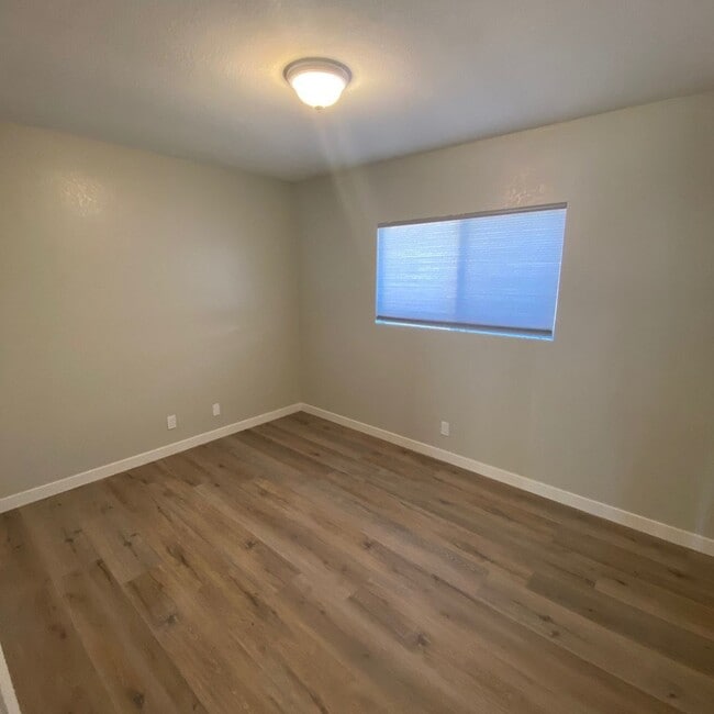 Building Photo - 21375 Bear Valley Rd