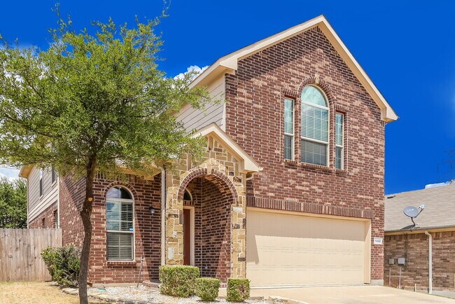 Building Photo - 1032 Sunderland Ln