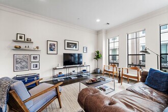 Building Photo - 3302 Audley St