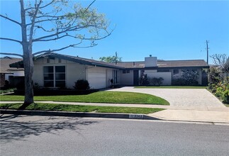 Building Photo - 3342 Rossmoor Way