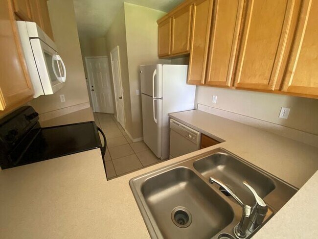 Foto del edificio - 9448 Flowering Cottonwood Rd
