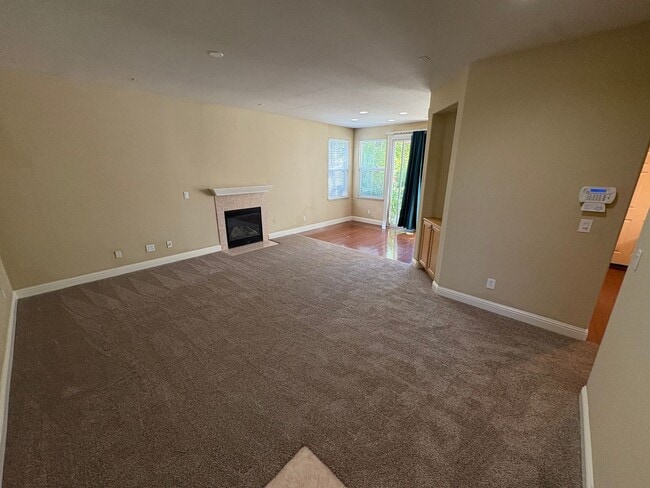 Building Photo - Beautiful 3 bed 2 Bath Home in Mountain House