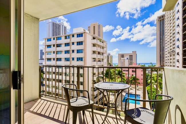 Foto del edificio - 2440 Kuhio Ave