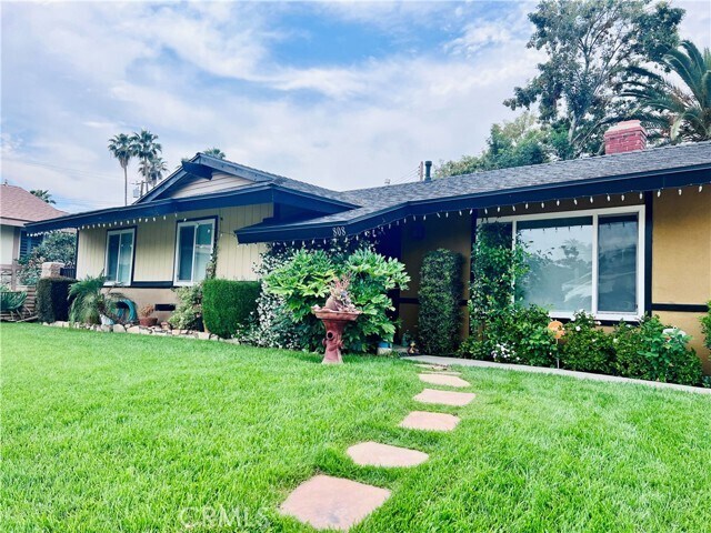 Primary Photo - 808 Orchard Dr