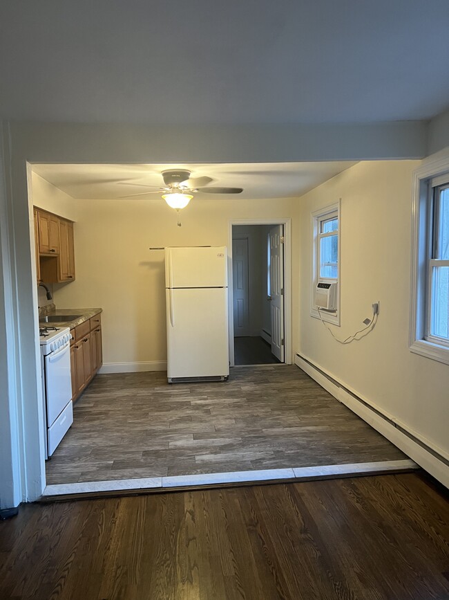 Kitchen - 813 Fort Salonga Rd