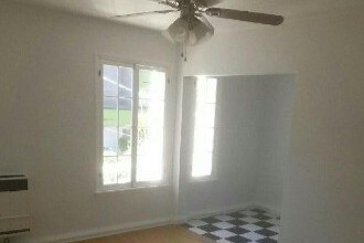 Foto principal - 512 S Park View St