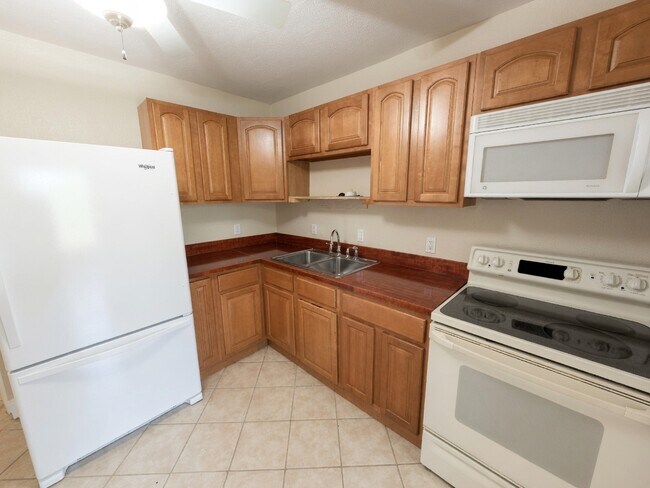 Building Photo - 4441 Virginia St