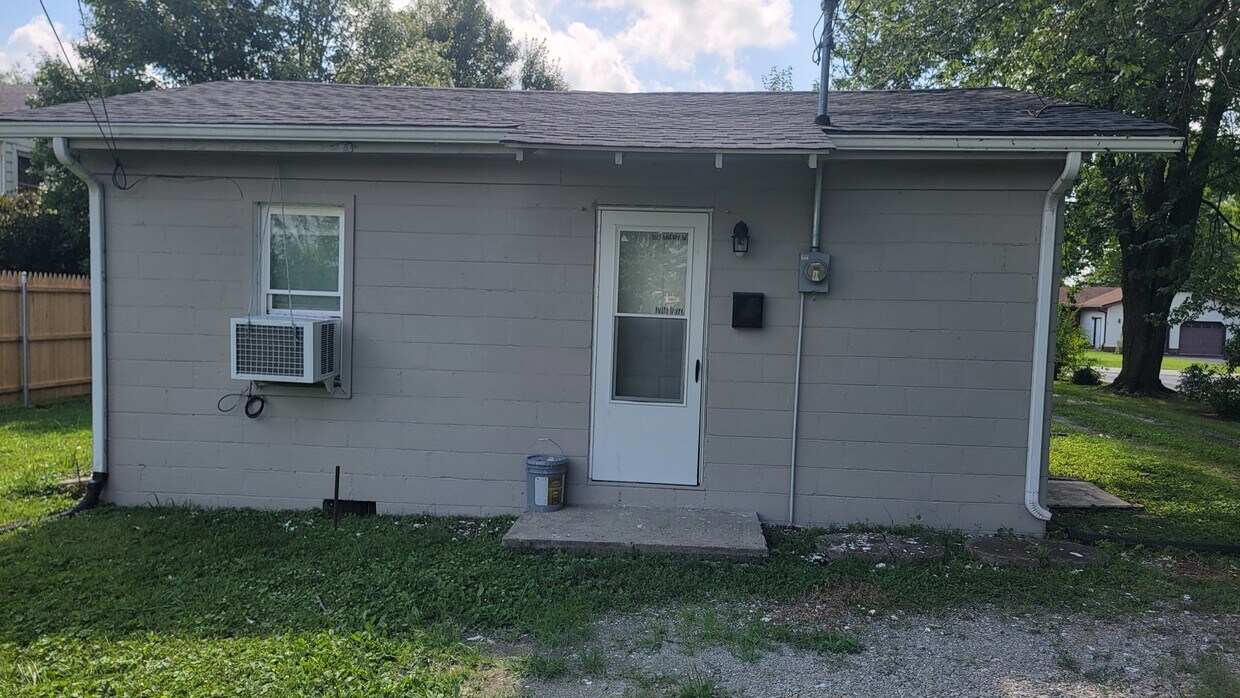 Foto principal - 2-982 W Vest St