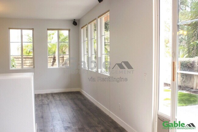 Foto del edificio - 24210 Amaryllis Ct